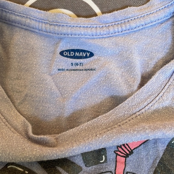 Old navy shirt - Picture 3 of 3